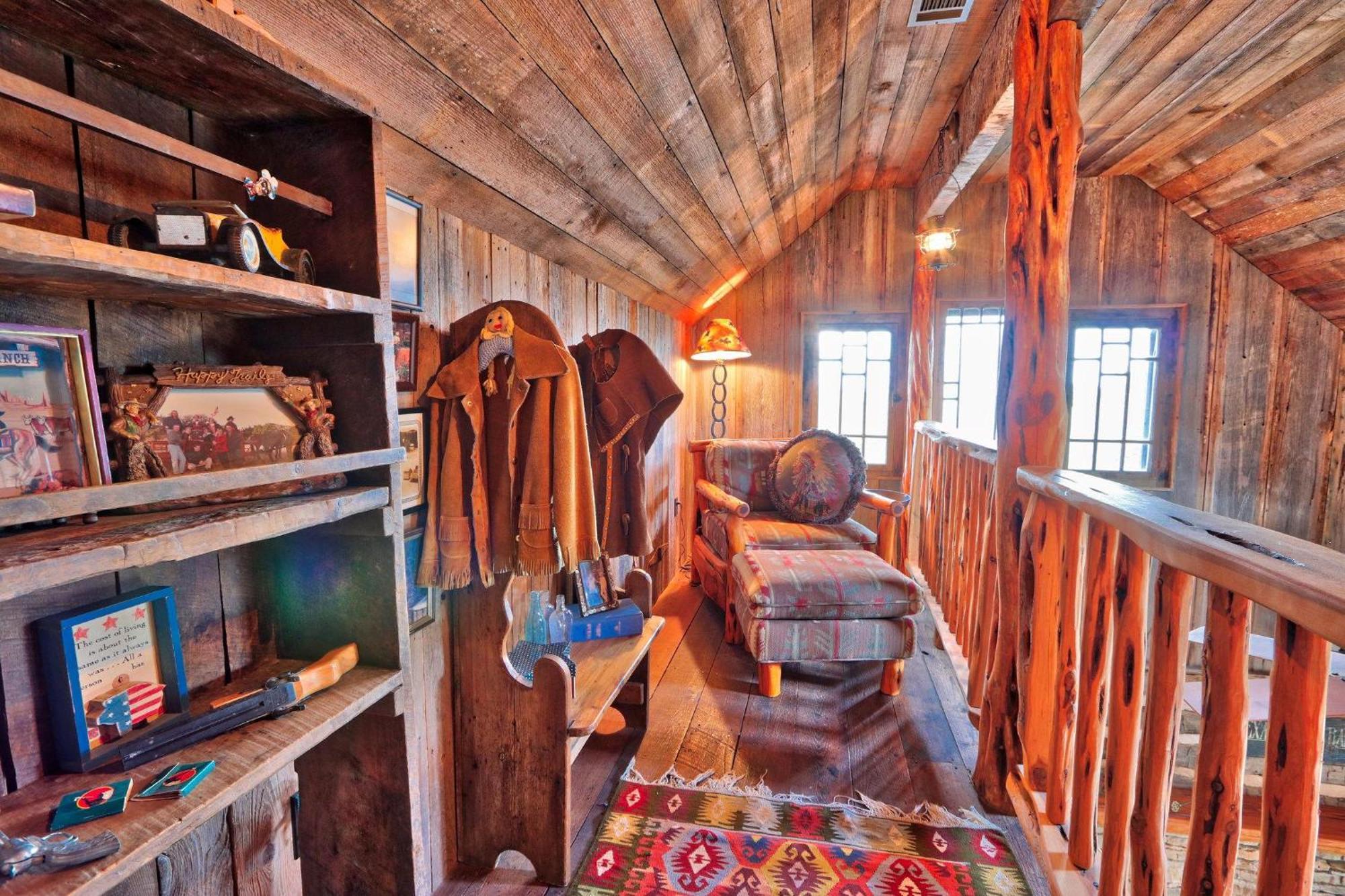 Log Cabin At Old Glory Ranch Wimberley Exterior foto